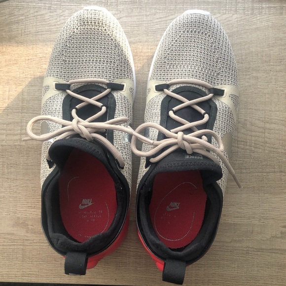 NIKE Duel Racer Women’s Sneakers - Picture 3 of 4